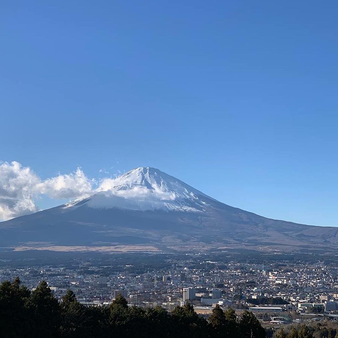 富士松展望台から 大きく広がる富士山
