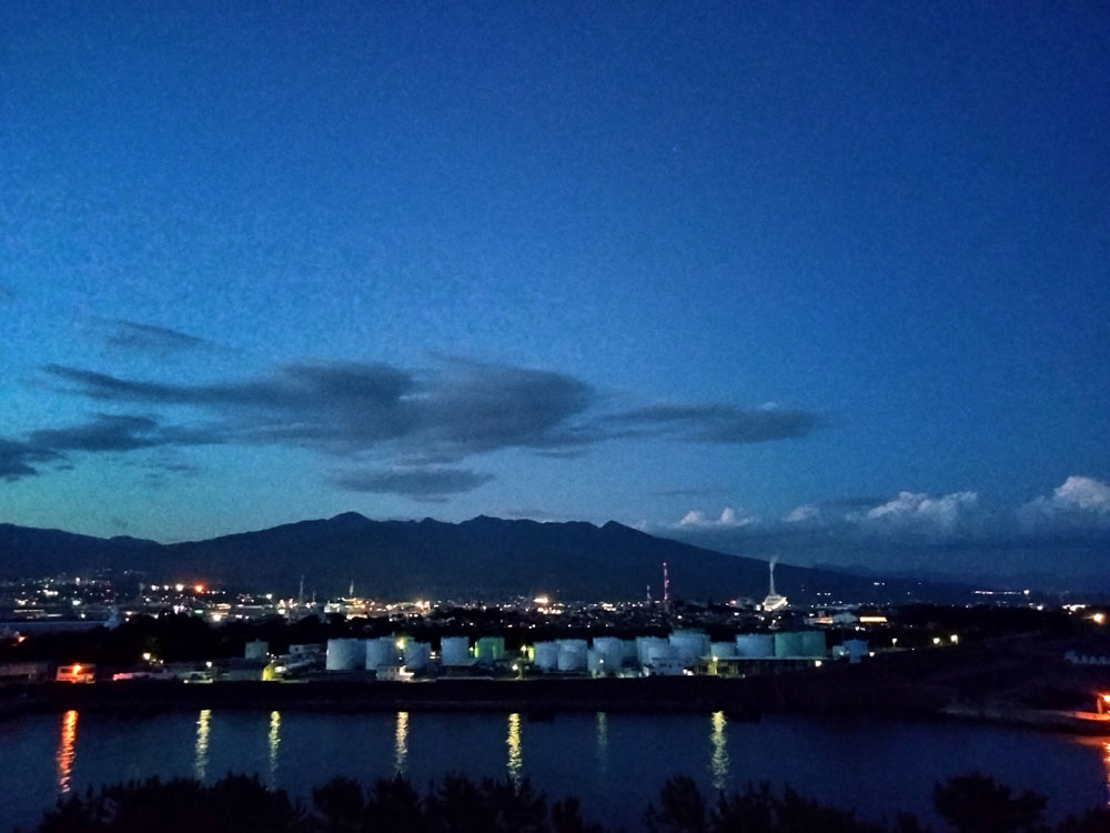 ふじのくに田子の浦みなと公園：工場夜景