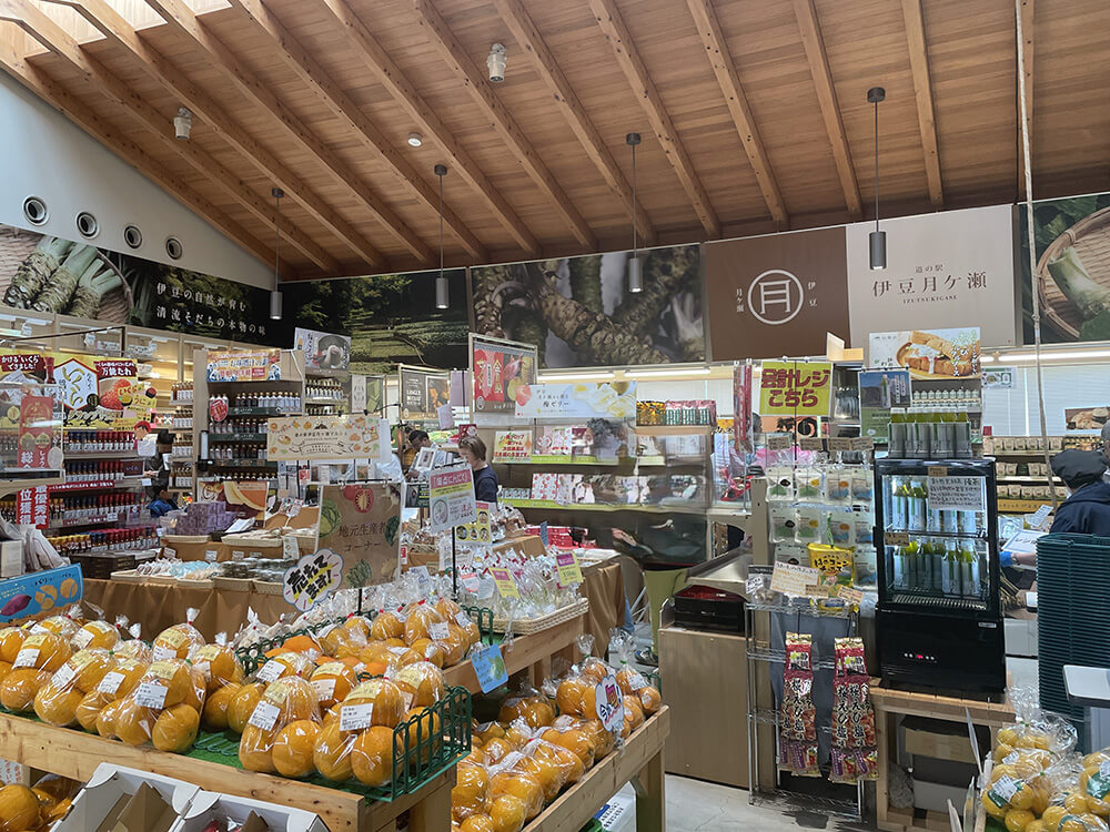 道の駅伊豆月ヶ瀬 館内